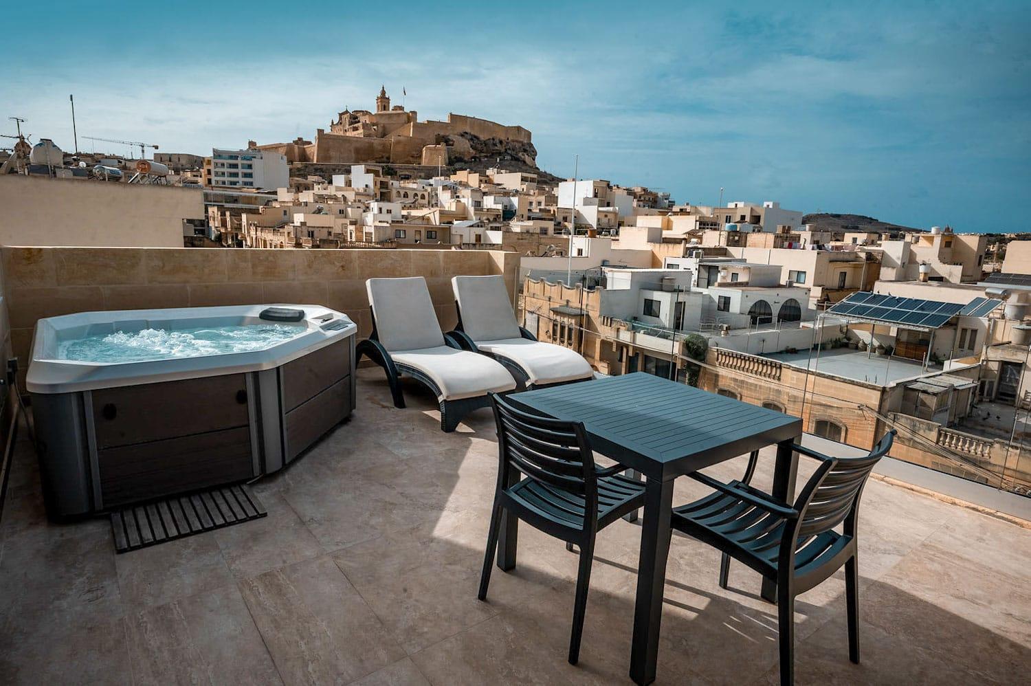 Cittadella View Penthouse With Jacuzzi Victoria